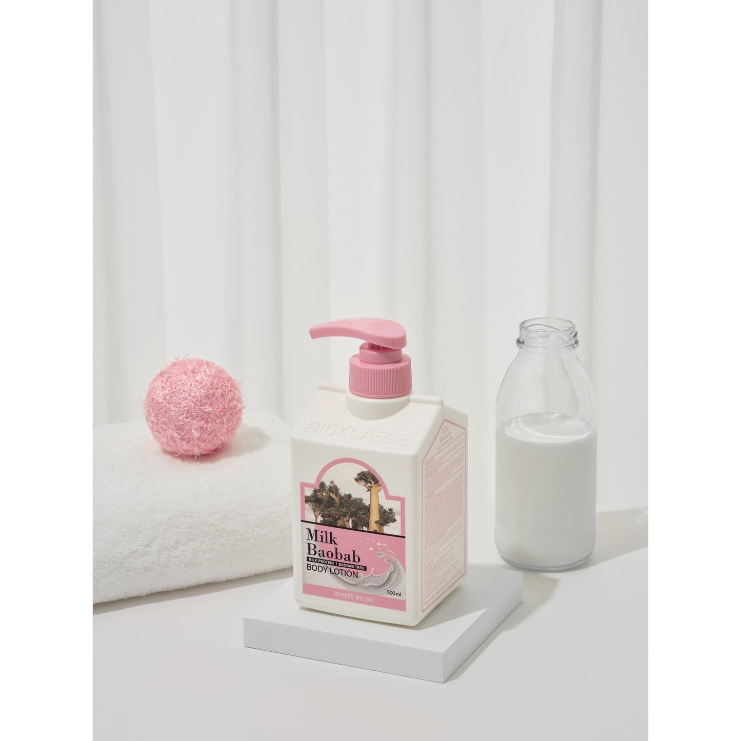 لوشن الجسم بالحليب والباوباب والمسك الأبيض 500 مل