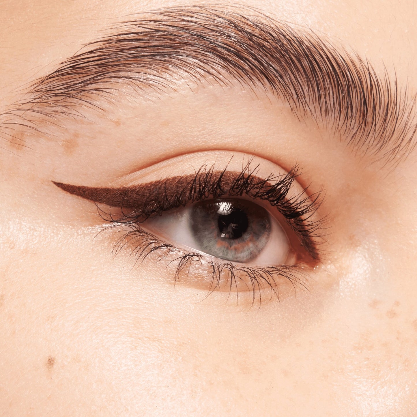 Essence Stay & Play Gel Eyeliner Pot
