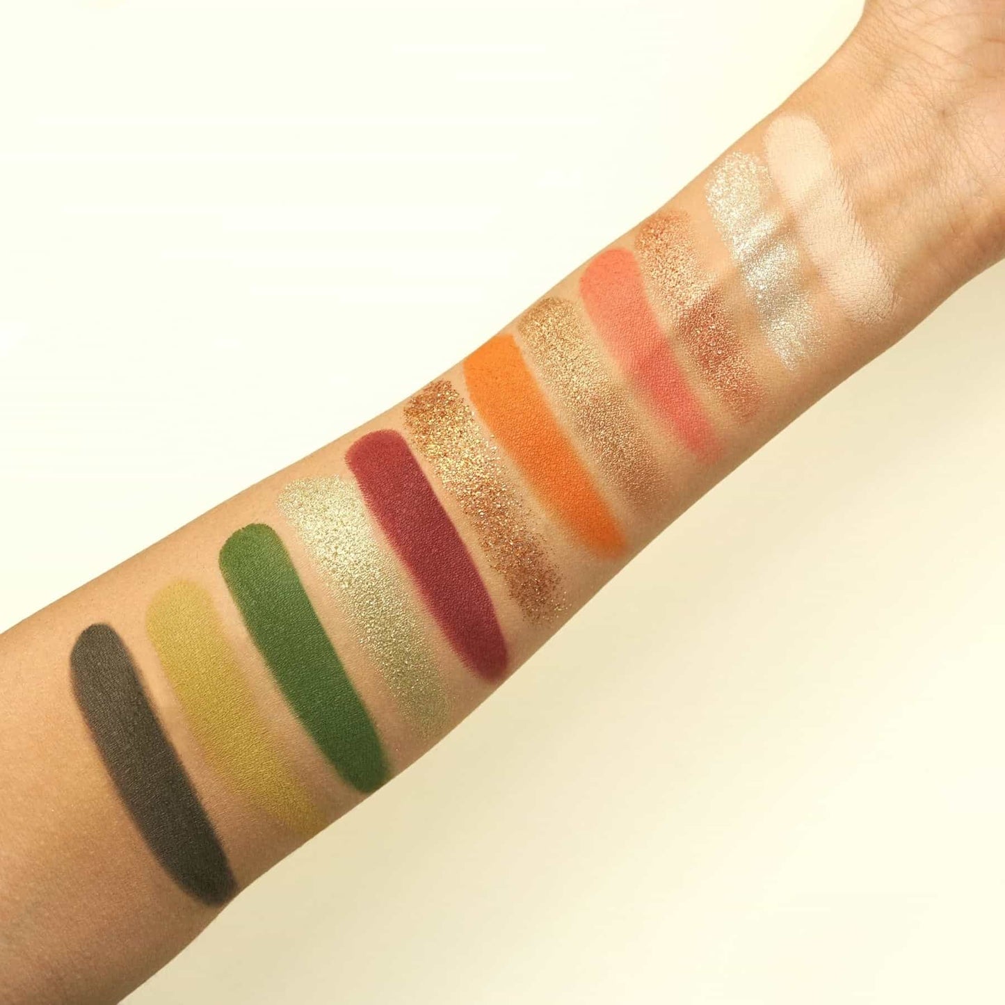 Pro Eyeshadow Palette - 30 shades 14 Time Traveler|0.84oz