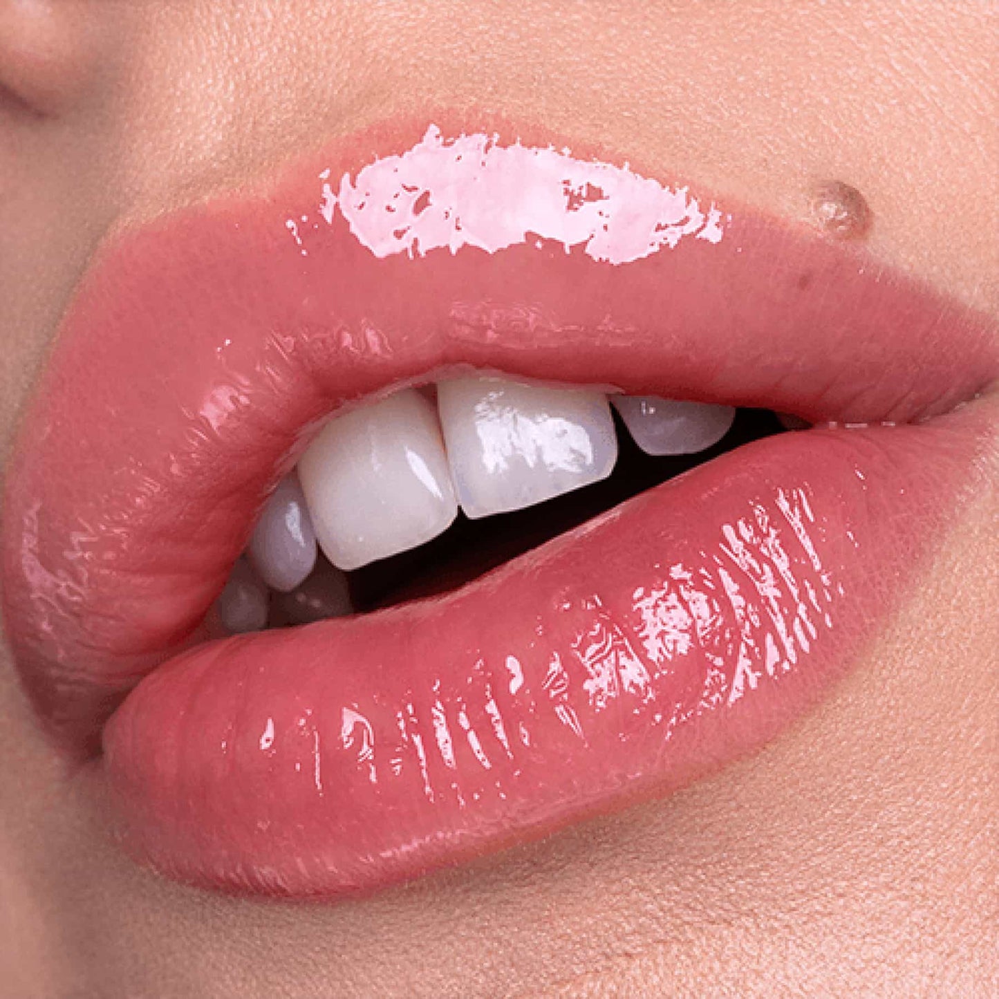 Volumizing Extreme Lip Booster Lip Gloss 5ml 010 Hot Plumper|5ml