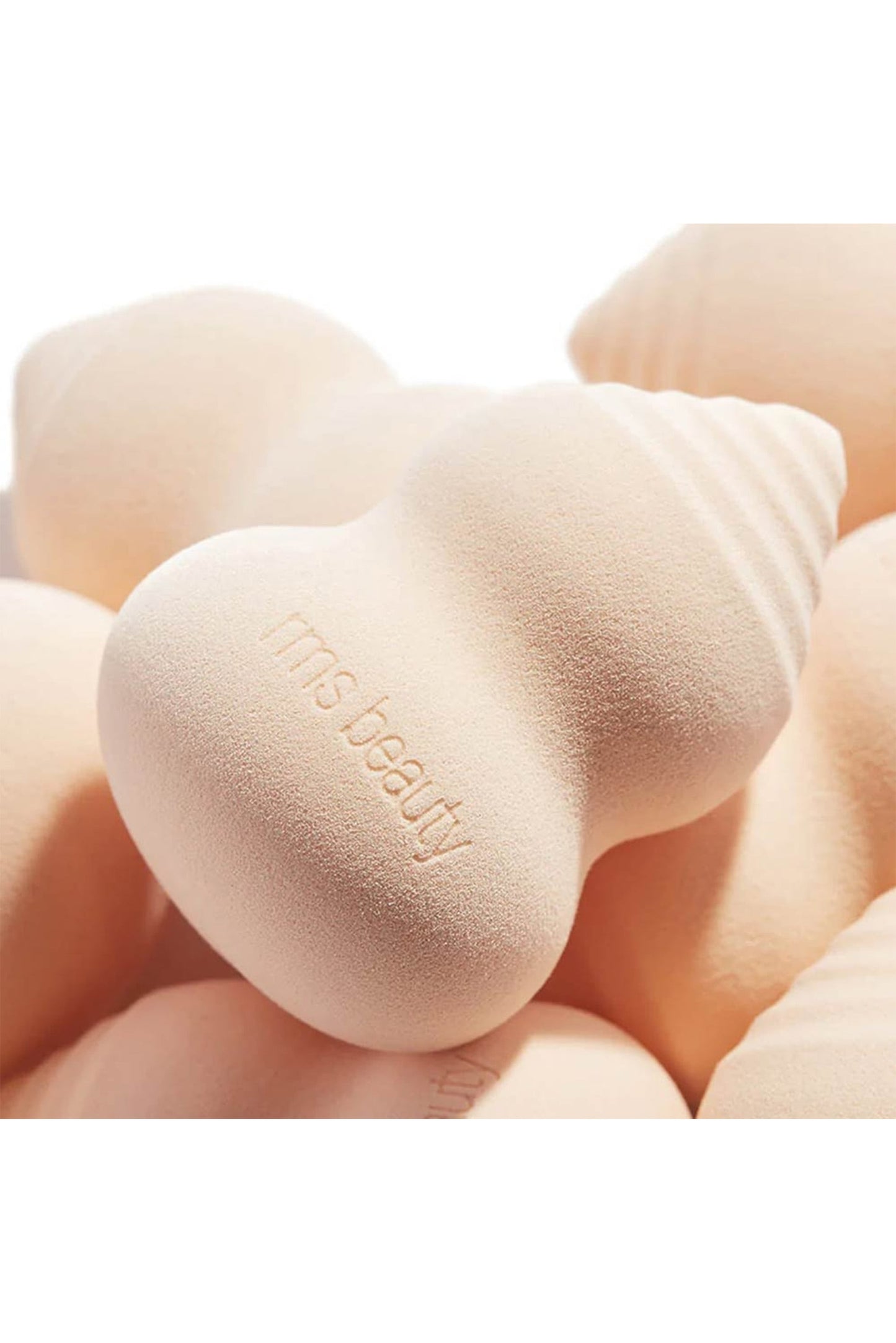 إسفنجة التجميل RMS Beauty Skin2Skin