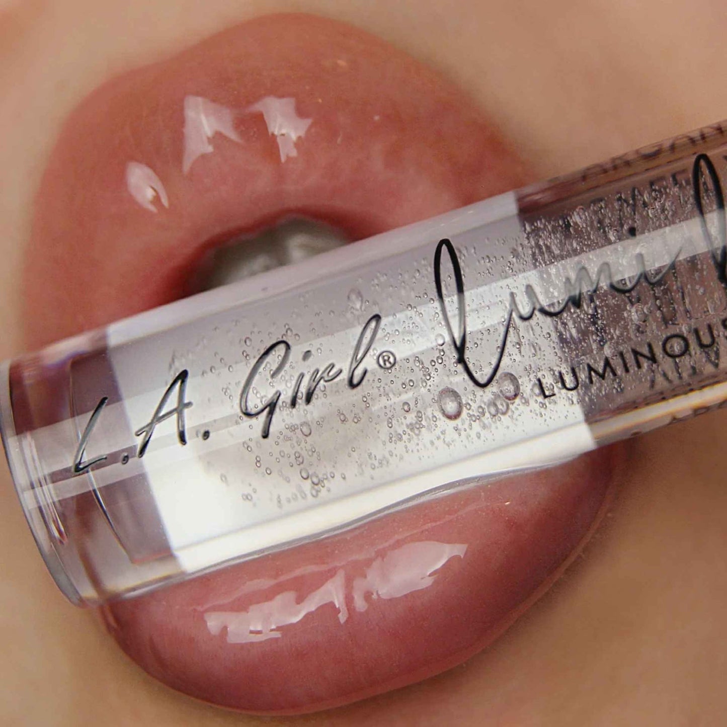 La Girl Lumilicious Luminous Lipgloss