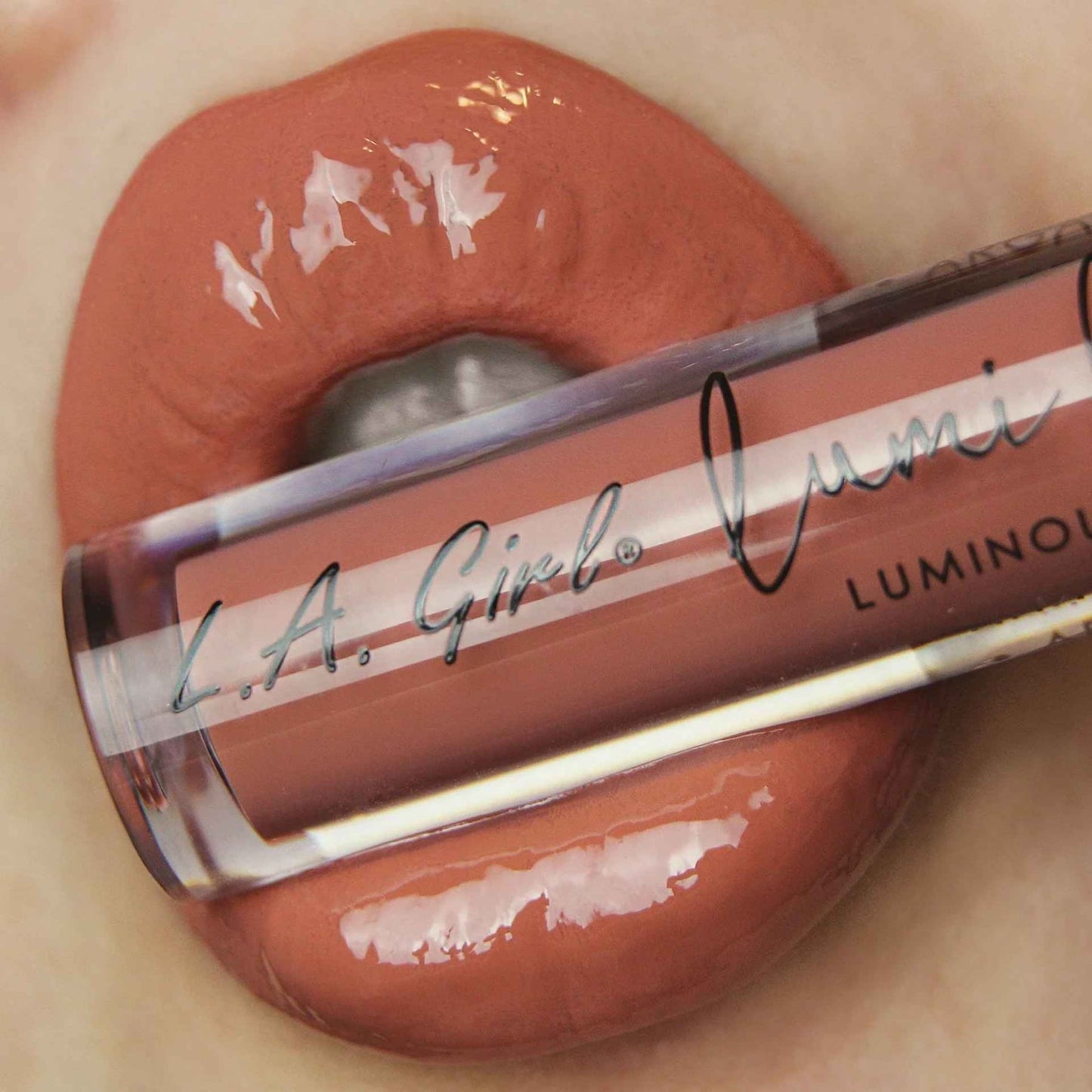La Girl Lumilicious Luminous Lipgloss
