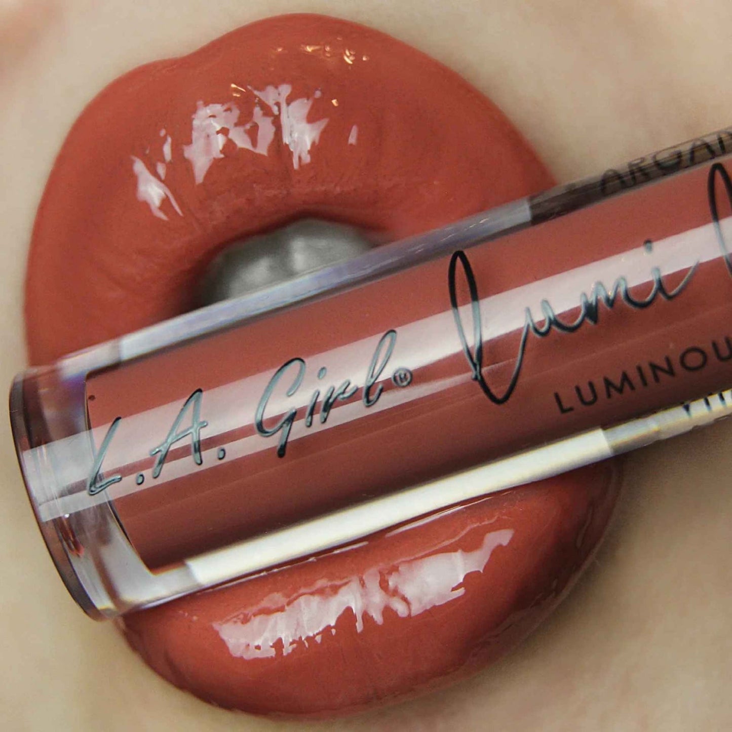 La Girl Lumilicious Luminous Lipgloss