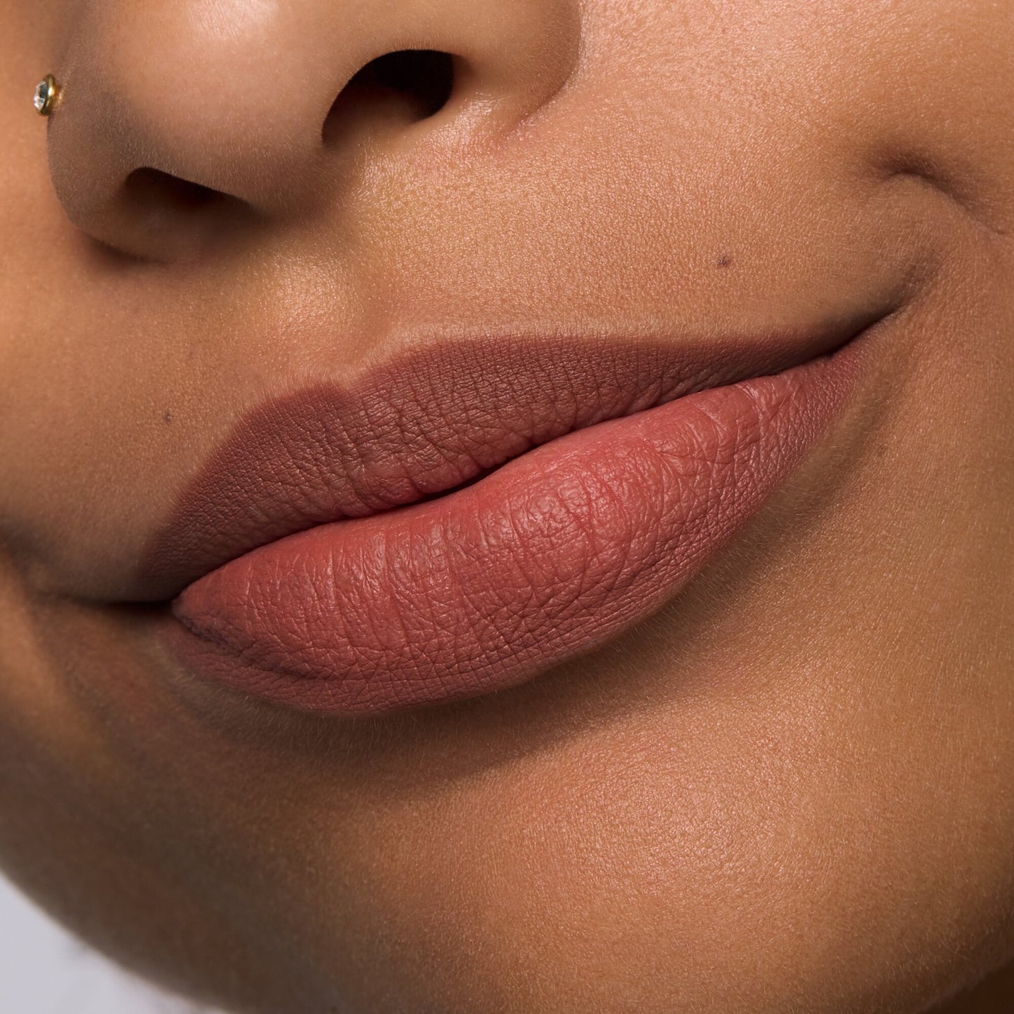 Essence 8h Matte Comfort Lipliner 10