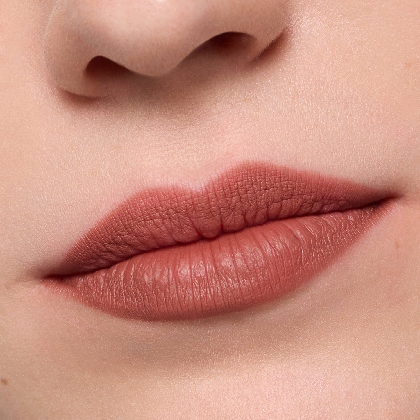 Essence 8h Matte Comfort Lipliner 10