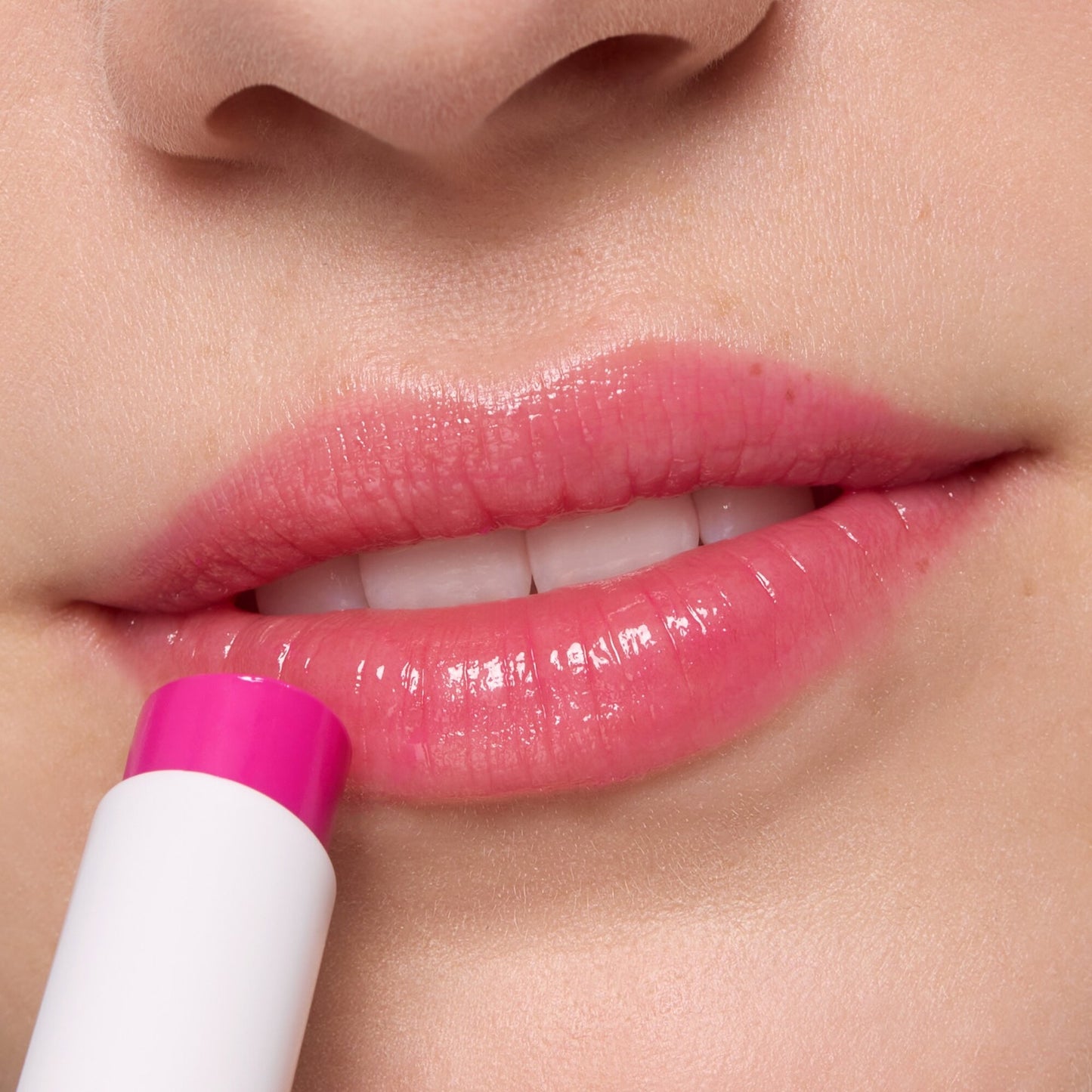 Essence Juicy Bomb Glossy Butter Lip Balm