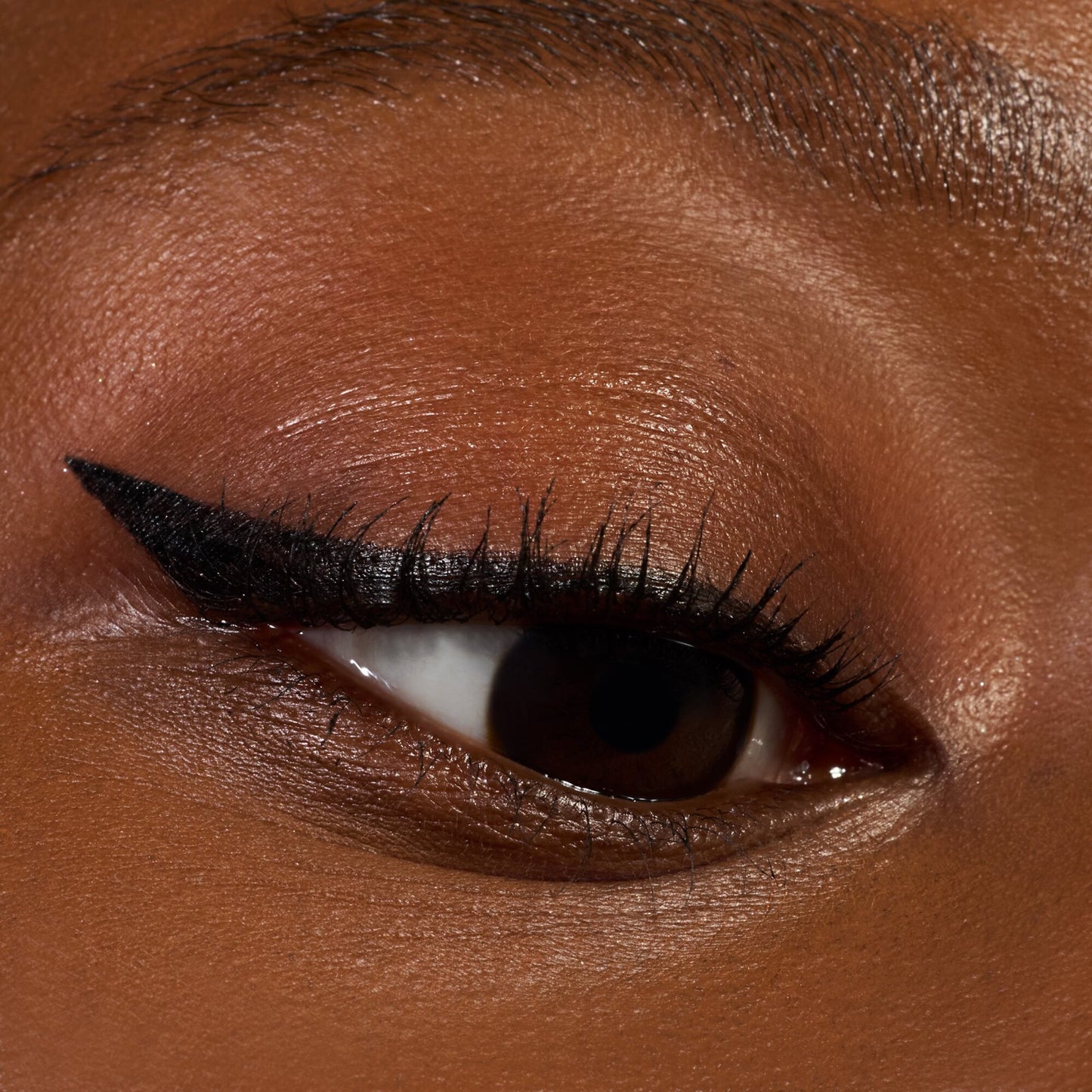Essence Stamp Eyeliner 01