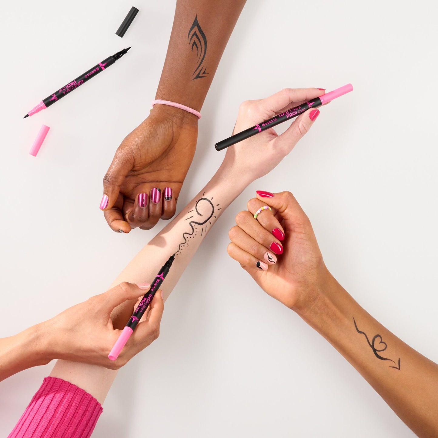 Essence Eyeliner 01