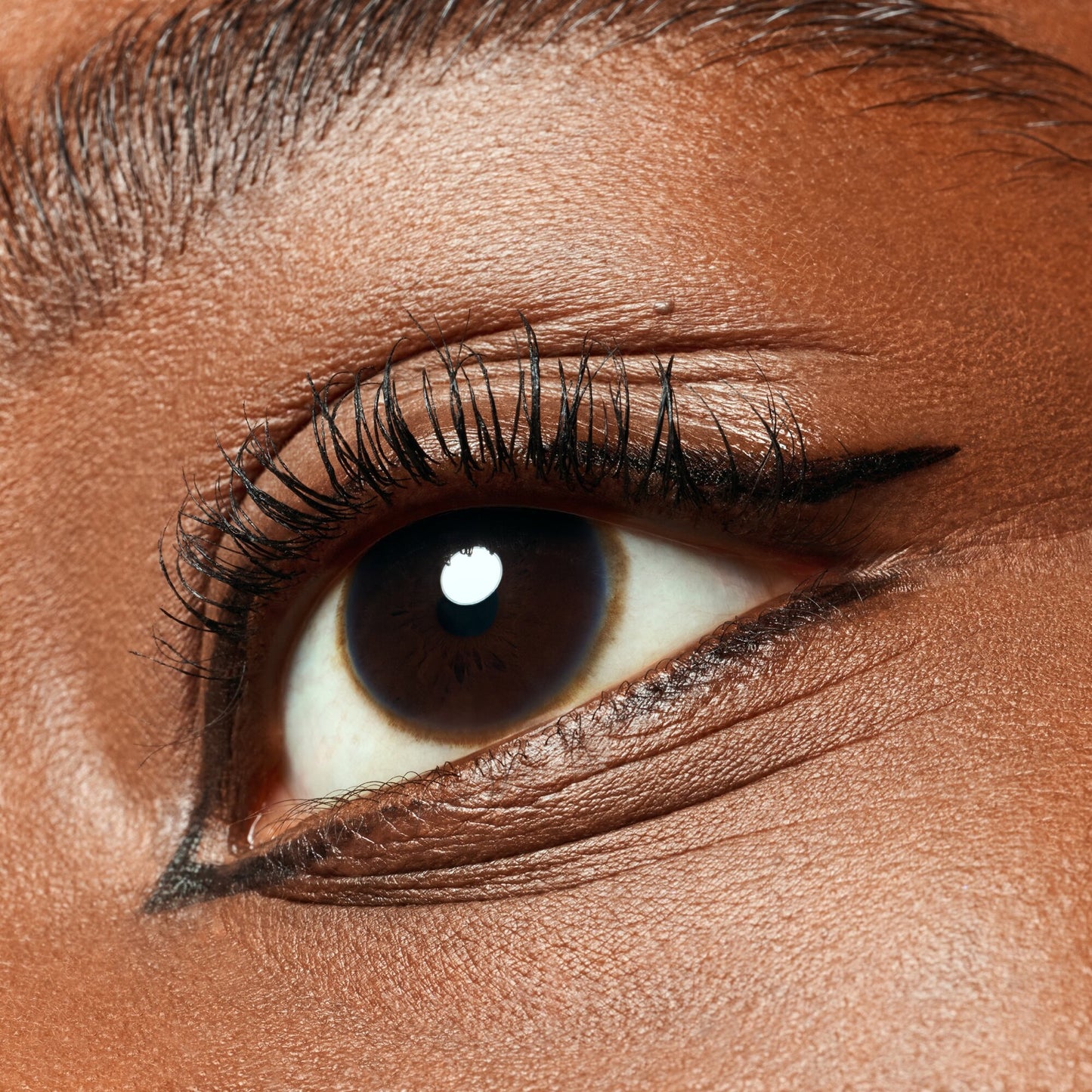 Essence Eyeliner 01