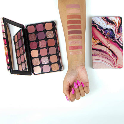 Forever Flawless Eyeshadow Palette - 18 shades