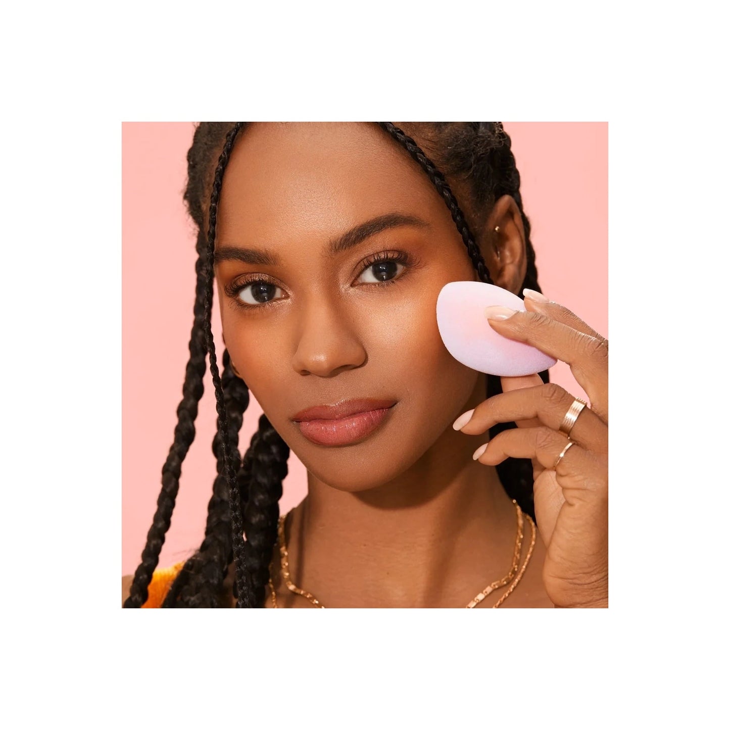 Real Techniques Miracle Powder Sponge